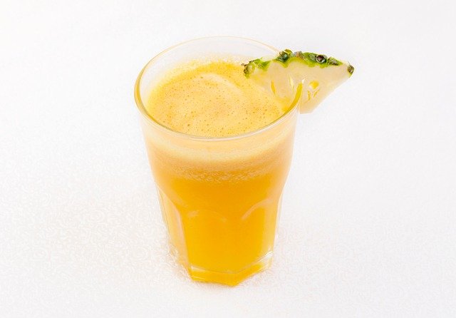 Os 15 Benefícios do Suco de Abacaxi para a Saúde